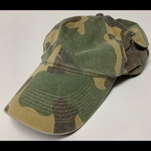 Jhats camo hat with side pocket and Velcro strap
